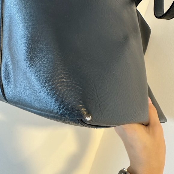 Matt & Nat® Lesada Tote - Black - Picture 5 of 12